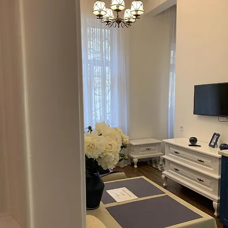 Apartment Lux на левицького *