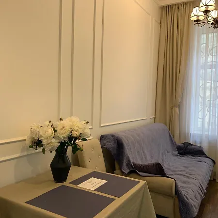 Lux на левицького Apartment *